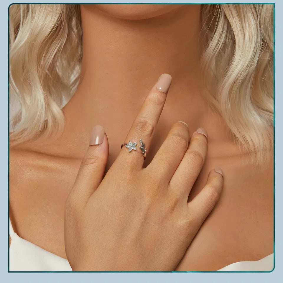Anillo Ajustable Flor de Cristal