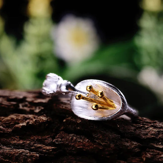 Anillo Ajustable Ave sobre Flor