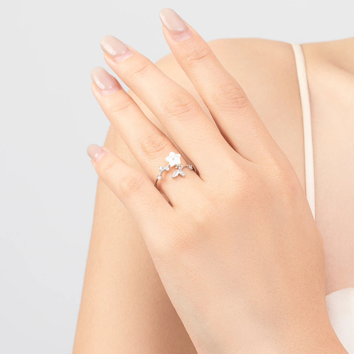 Anillo Ajustable Flor de Primavera