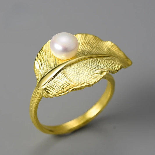 Anillo Ajustable Hoja Perla Natural Baño de Oro 18k