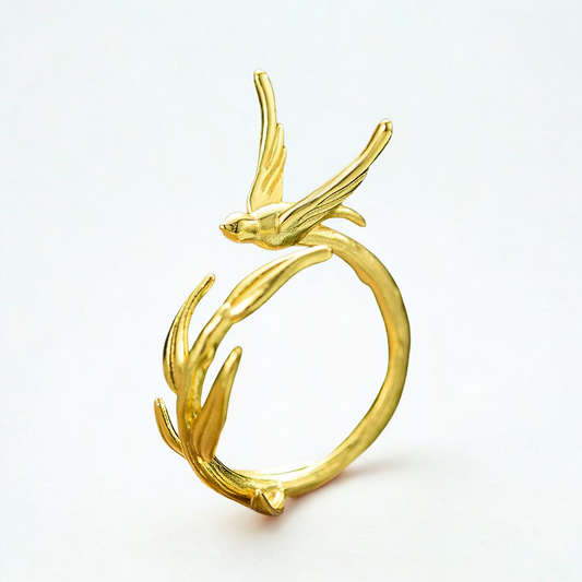 Anillo Ajustable Golondrina y Sauce Baño de Oro de 18K