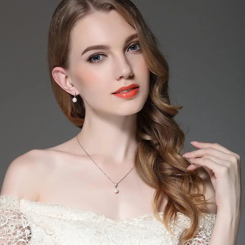 Collar, Perla y Zircones