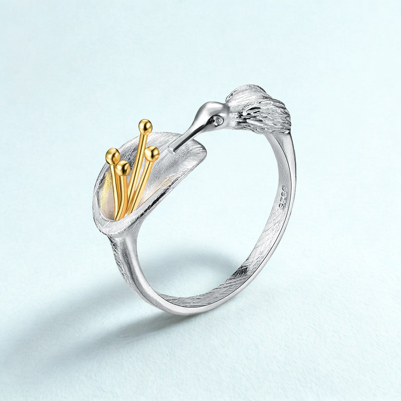 Anillo Ajustable Ave sobre Flor